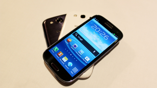 Illustration for article titled Samsung Galaxy S III: Meet the New Android Emperor